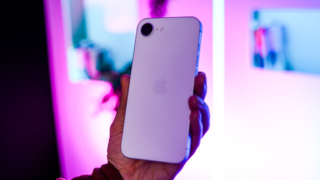 Az iPhone SE helyett az iPhone 16e